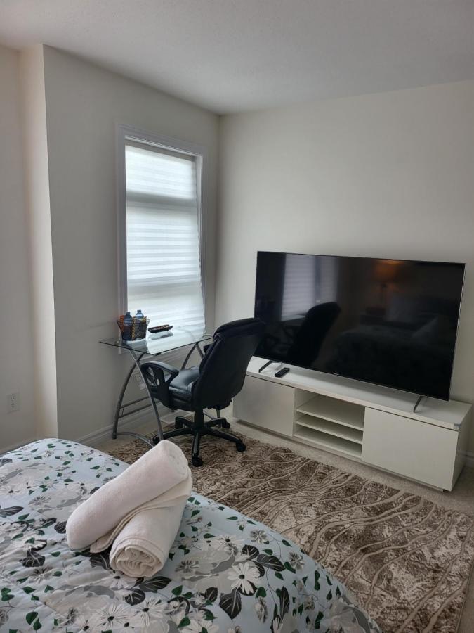 5 Star Home 渥太華 外观 照片